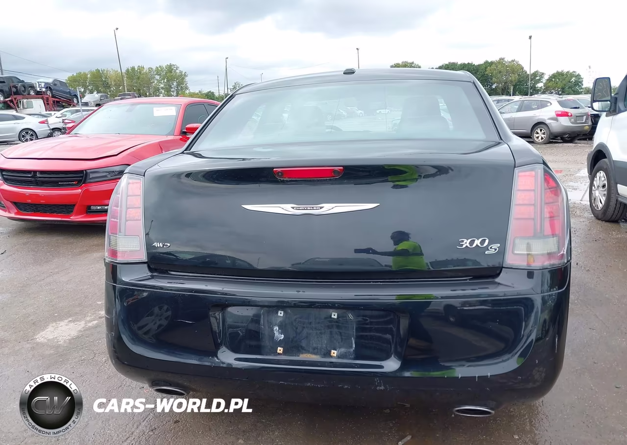 2014 Chrysler 300 300S VIN:2C3CCAGG8EH240112 - 17