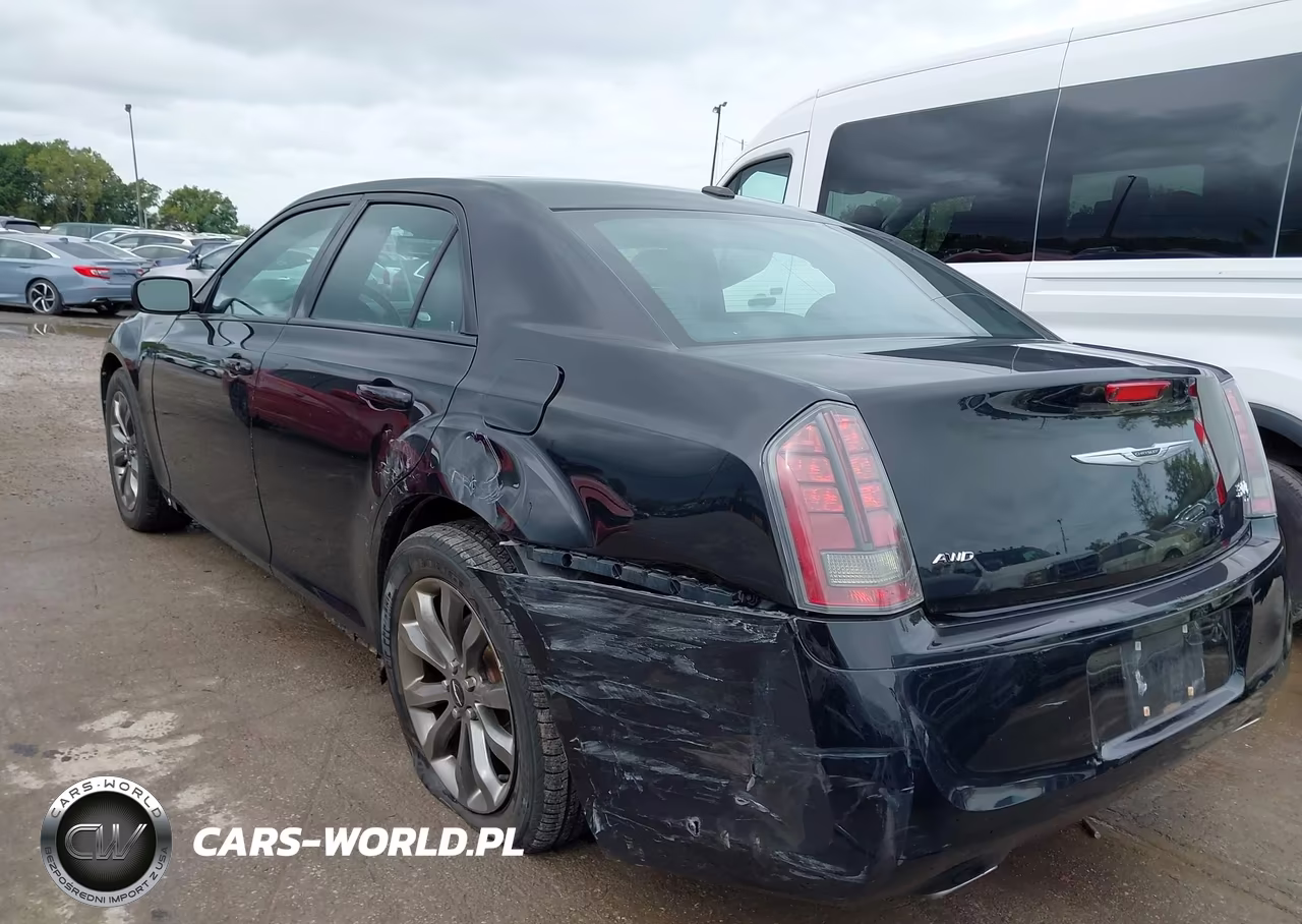 2014 Chrysler 300 300S VIN:2C3CCAGG8EH240112 - 3