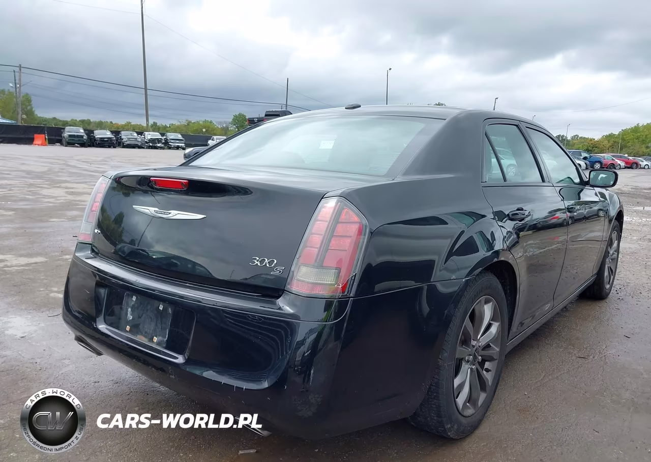 2014 Chrysler 300 300S VIN:2C3CCAGG8EH240112 - 4