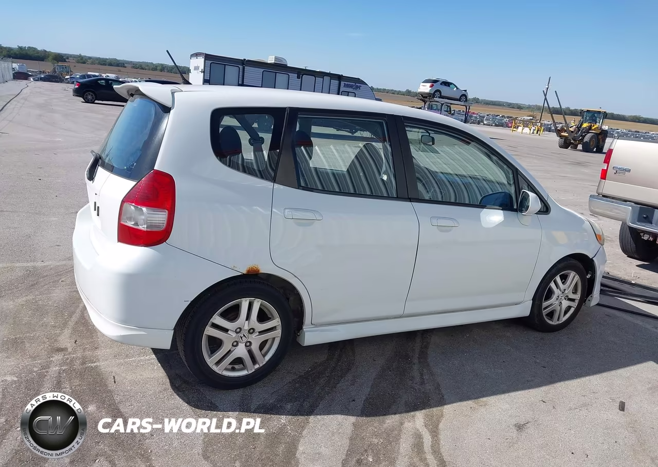 2007 Honda Fit Sport VIN:JHMGD38687S052129 - 13