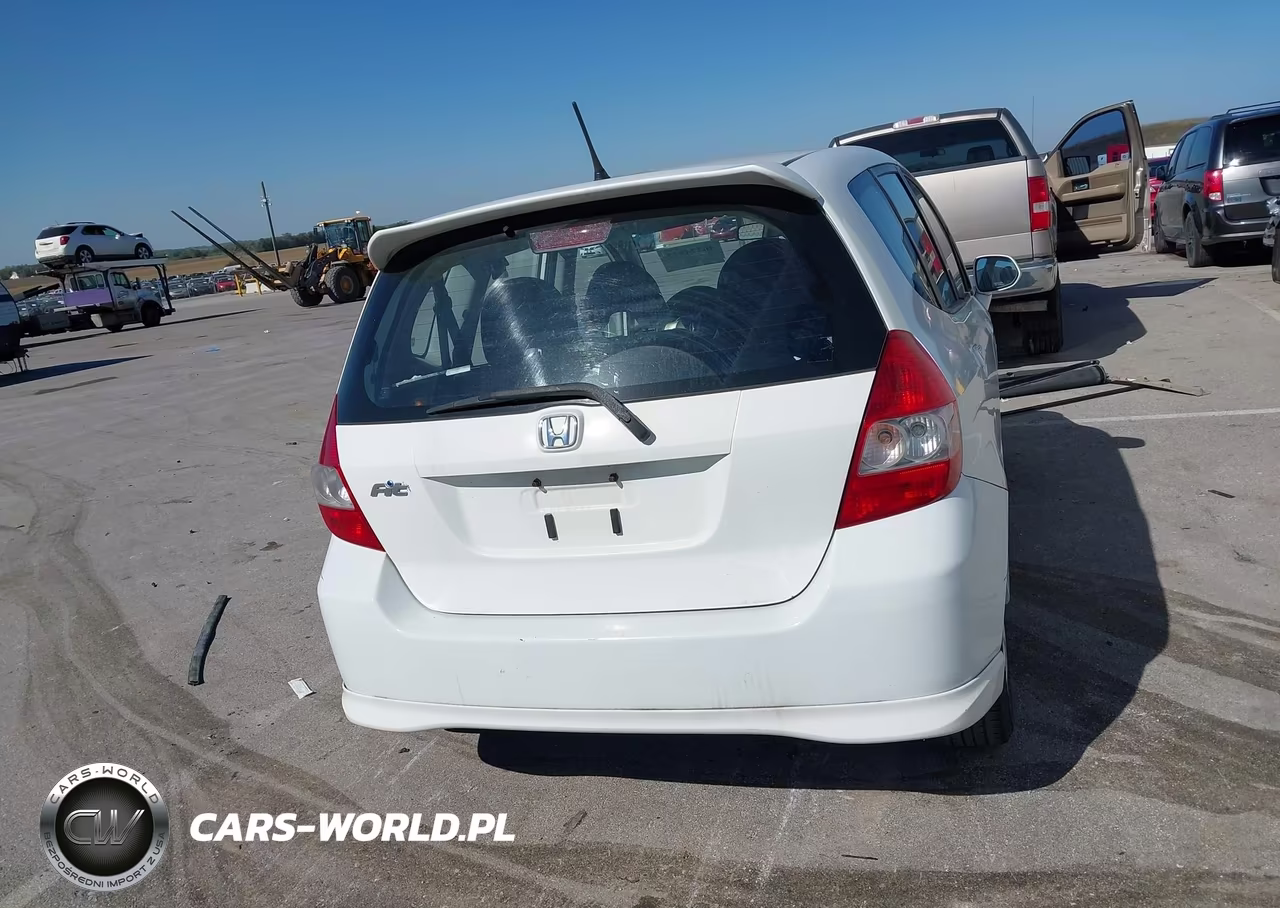 2007 Honda Fit Sport VIN:JHMGD38687S052129 - 16