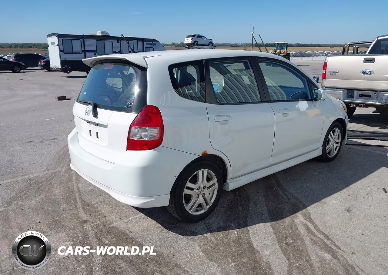 2007 Honda Fit Sport VIN:JHMGD38687S052129 - 4