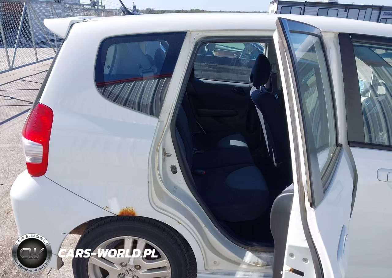 2007 Honda Fit Sport VIN:JHMGD38687S052129 - 8