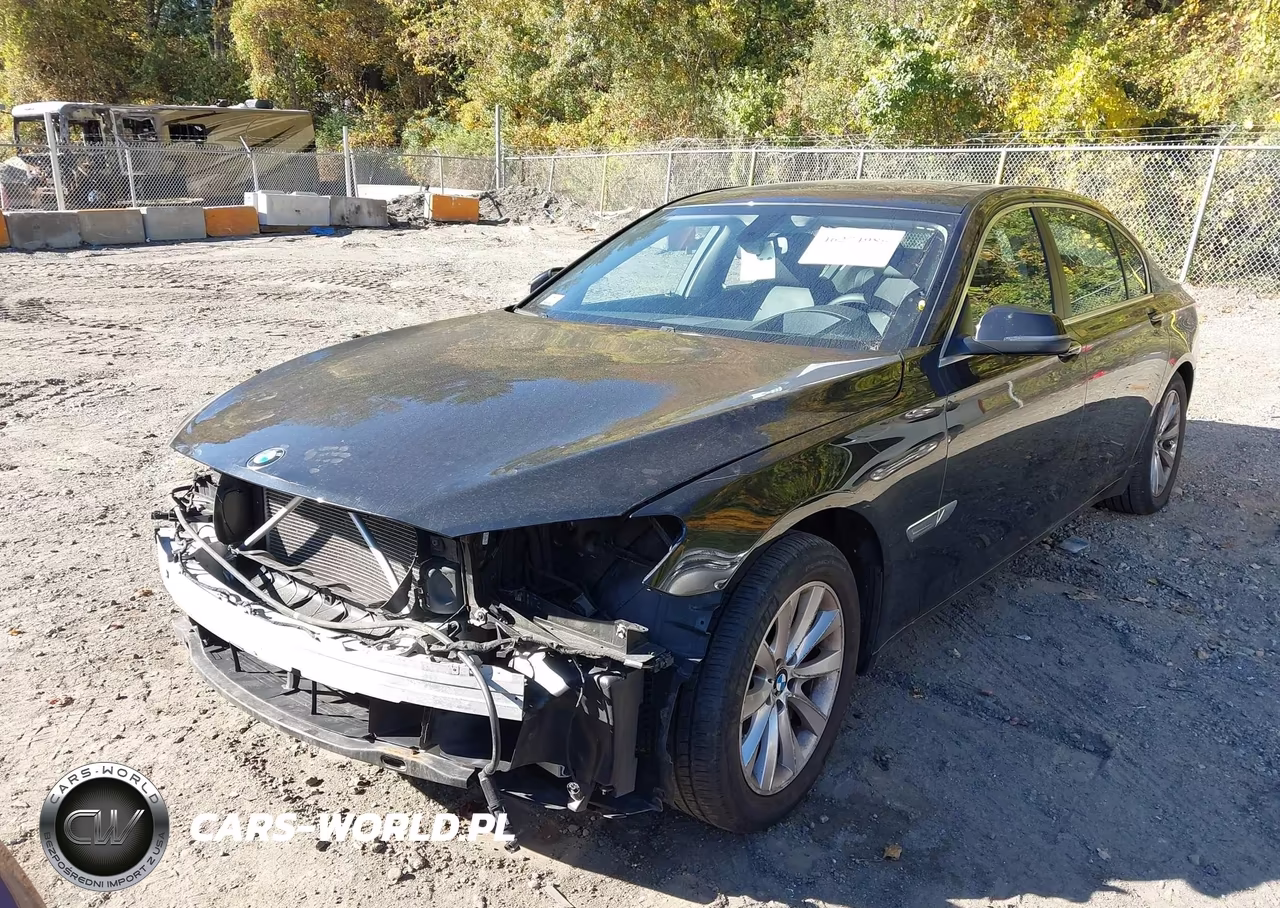 2013 BMW 740Li xDrive VIN:WBAYF4C53DD128096 - 2