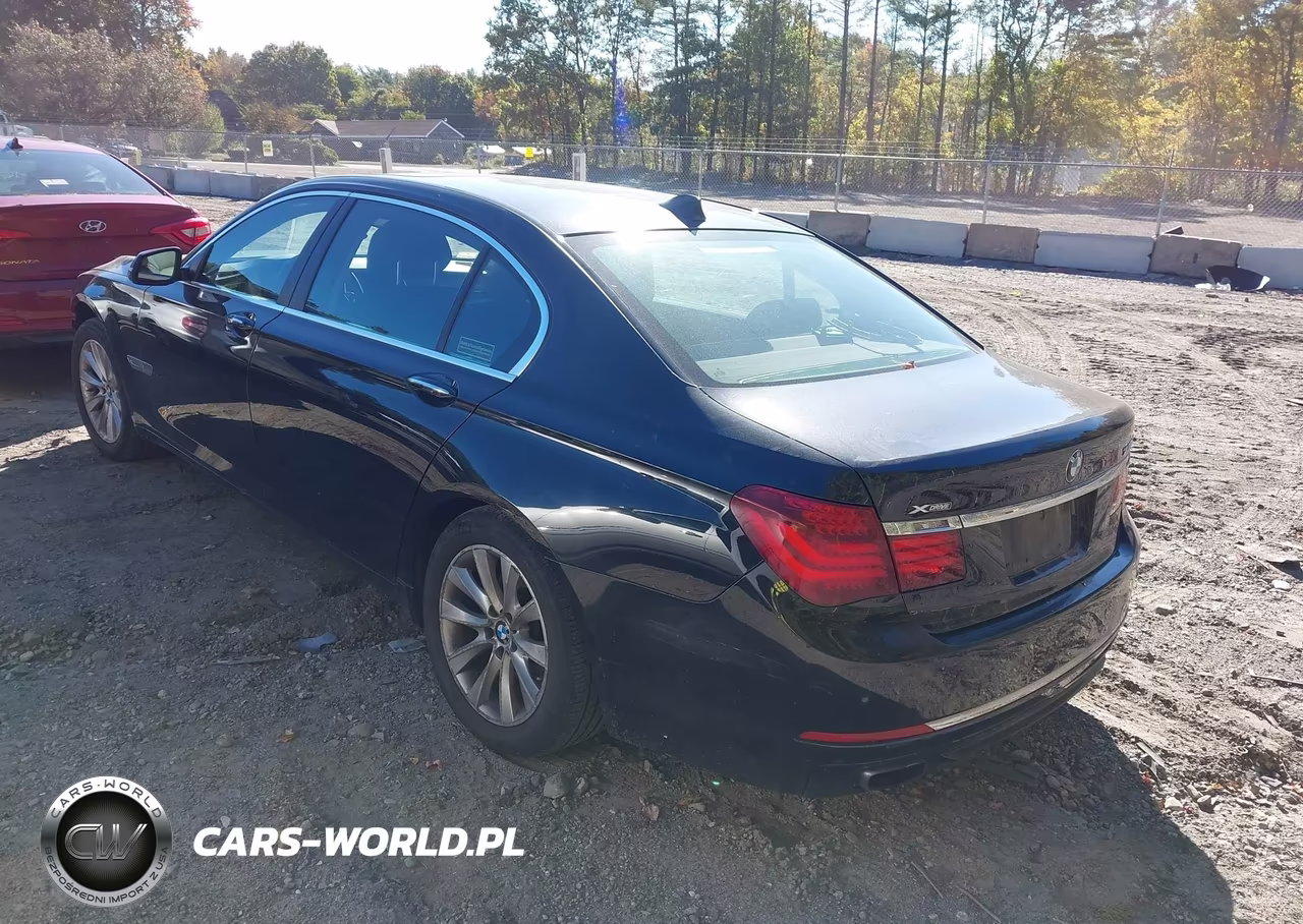 2013 BMW 740Li xDrive VIN:WBAYF4C53DD128096 - 3