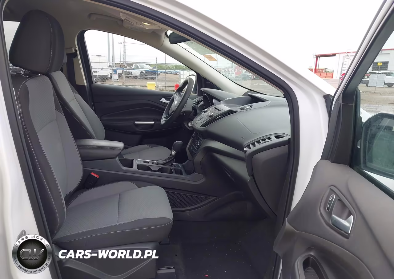 2017 Ford Escape Se VIN:1FMCU0GD3HUB82724 - 5
