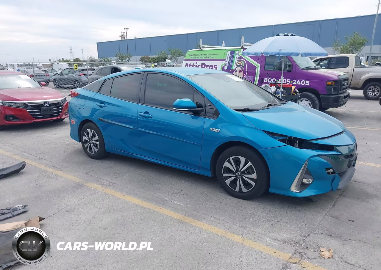 2017 Toyota Prius Prime Advanced VIN:JTDKARFP8H3016682 - 1