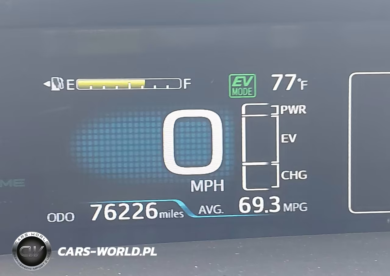 2017 Toyota Prius Prime Advanced VIN:JTDKARFP8H3016682 - 16