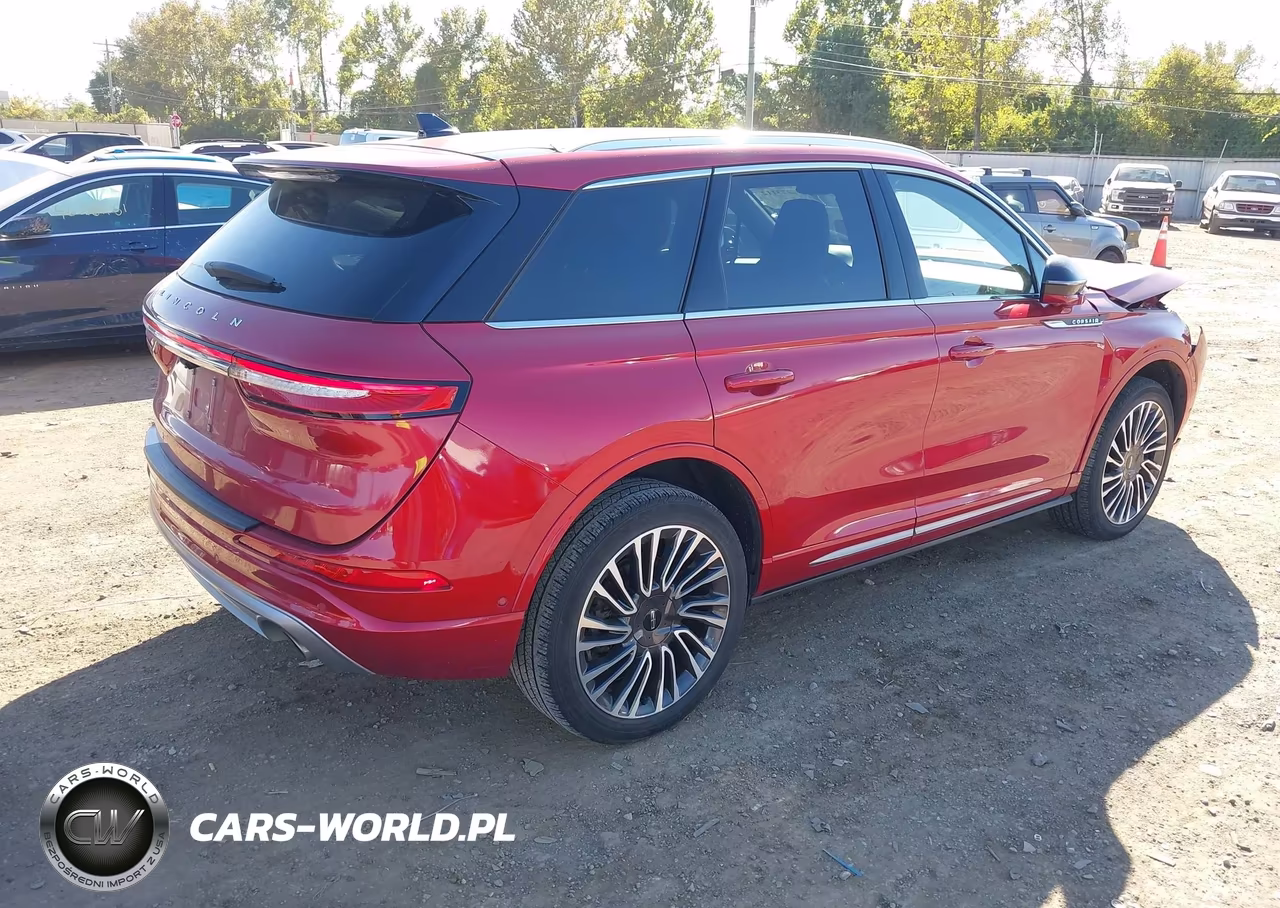 2022 Lincoln Corsair Reserve VIN:5LMCJ2DH9NUL13868 - 4