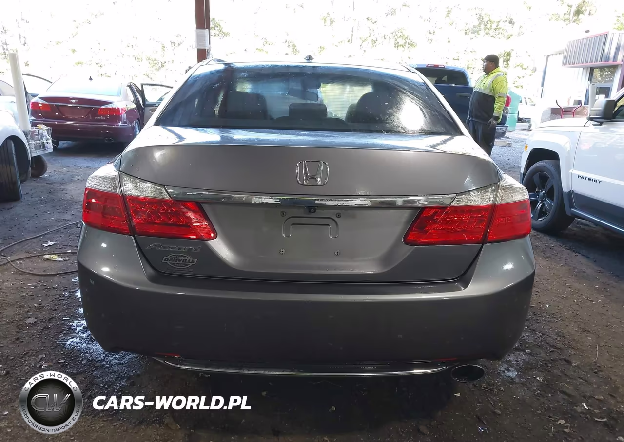 2015 Honda Accord Ex-L VIN:1HGCR2F83FA243687 - 17