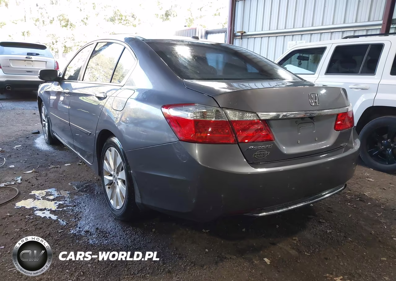 2015 Honda Accord Ex-L VIN:1HGCR2F83FA243687 - 3