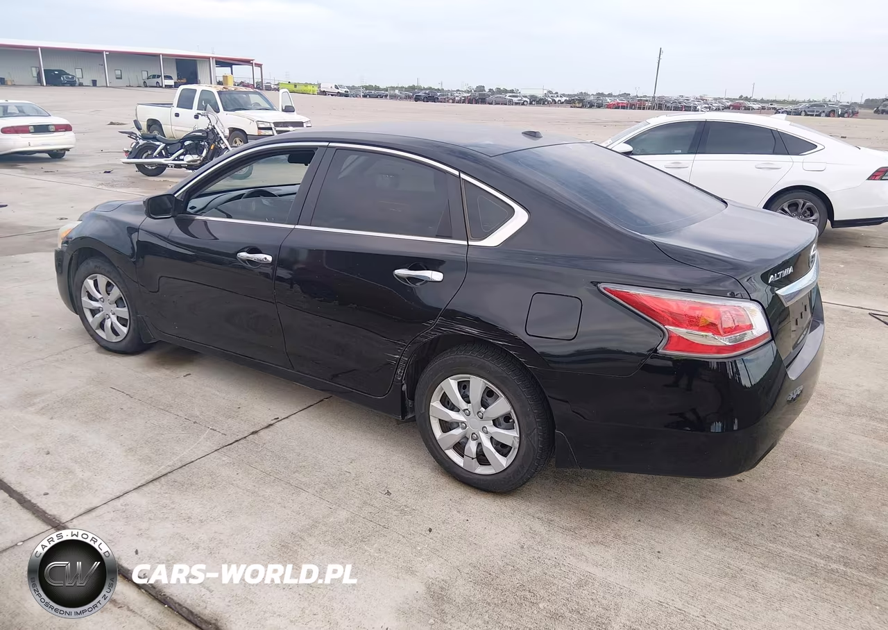 2015 Nissan Altima 2.5 S VIN:1N4AL3AP0FN399020 - 3