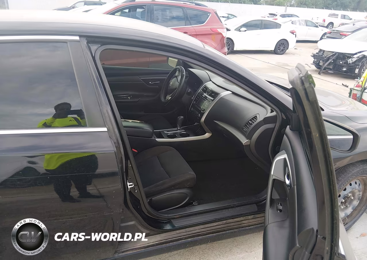 2015 Nissan Altima 2.5 S VIN:1N4AL3AP0FN399020 - 5