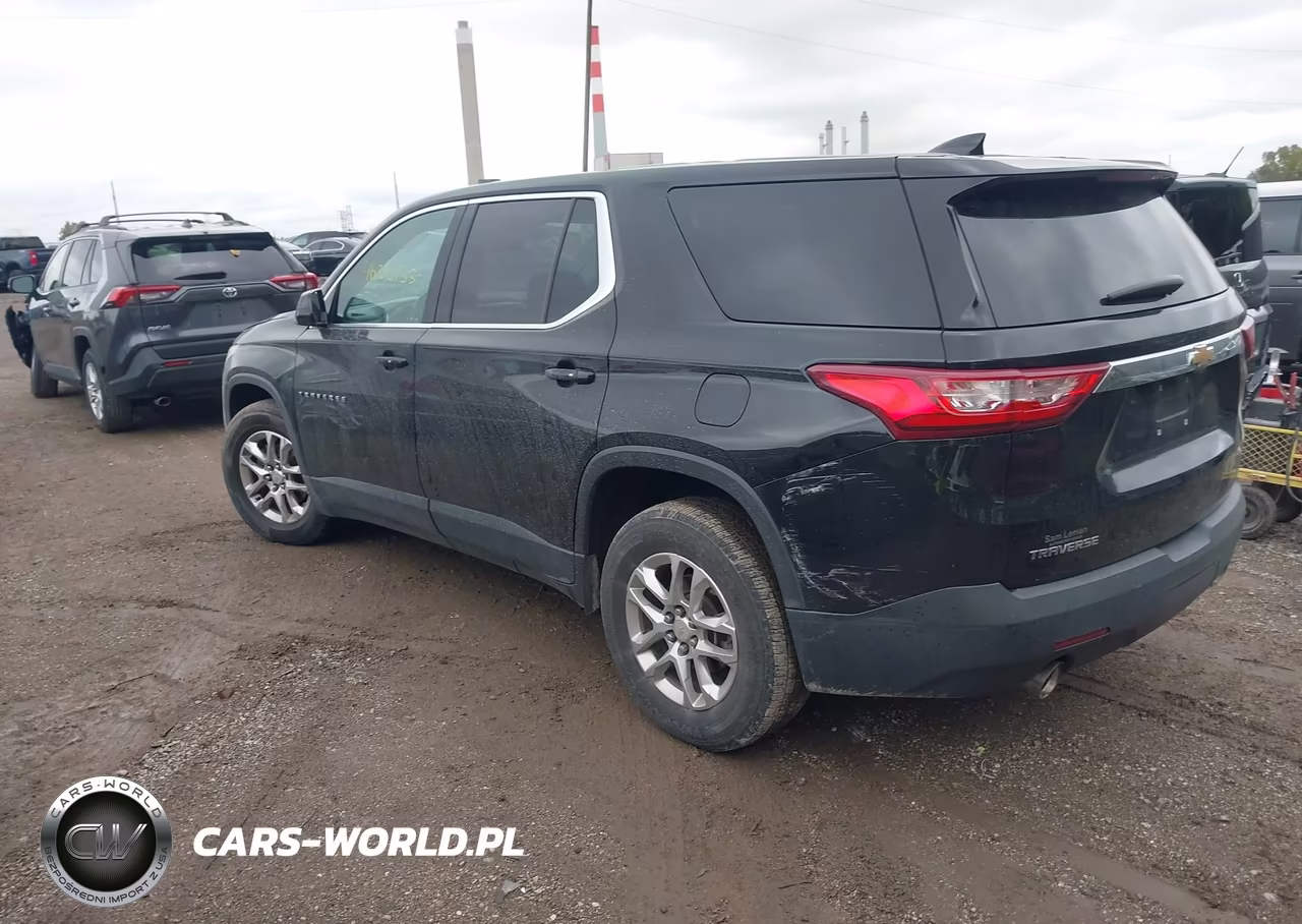 2018 Chevrolet Traverse Ls VIN:1GNERFKW3JJ274148 - 3