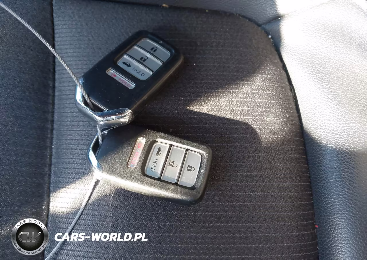 2018 Honda Accord Sport VIN:1HGCV1F34JA086092 - 11