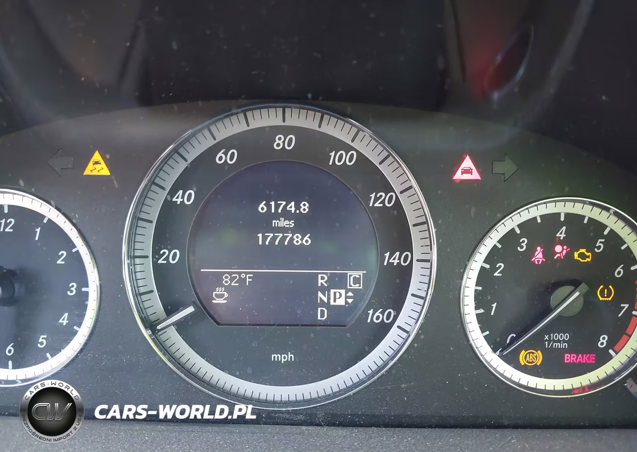 2010 Mercedes-Benz E 350 4Matic VIN:WDDHF8HB6AA213803 - 13