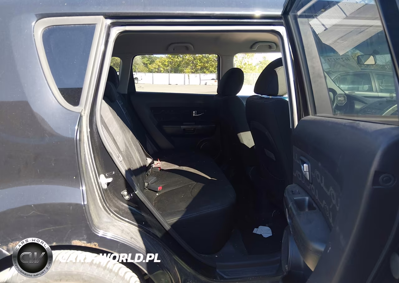 2012 Kia Soul + VIN:KNDJT2A60C7744509 - 8