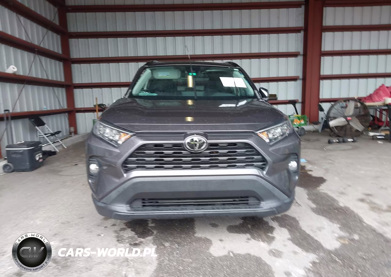 2021 Toyota Rav4 Xle VIN:2T3W1RFV4MC156172 - 12