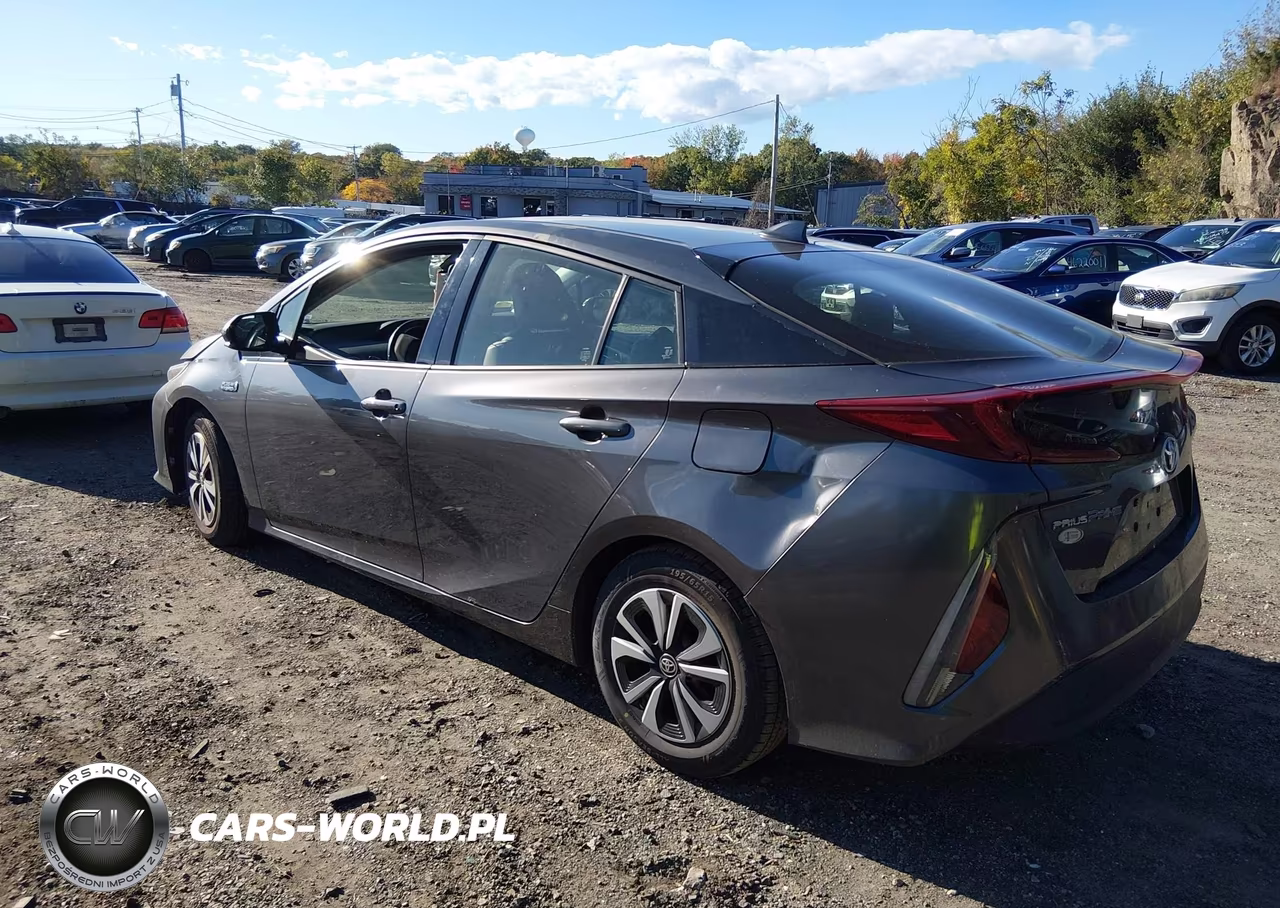 2017 Toyota Prius Prime Premium VIN:JTDKARFP2H3001840 - 3