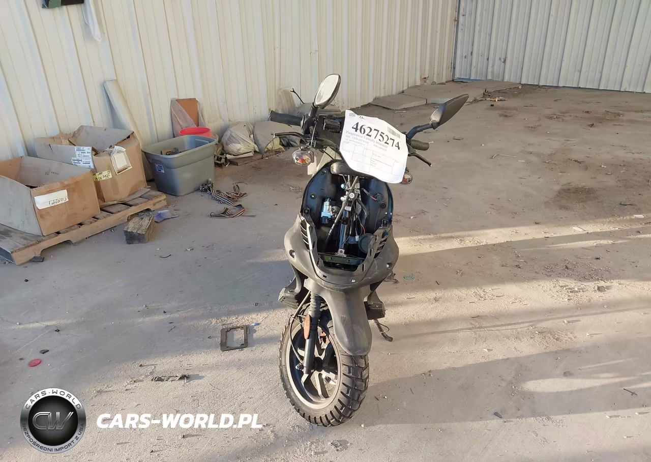 2024 Genuine Scooter Co. Roughhouse 50 VIN:RFVPMP203R1025559 - 5