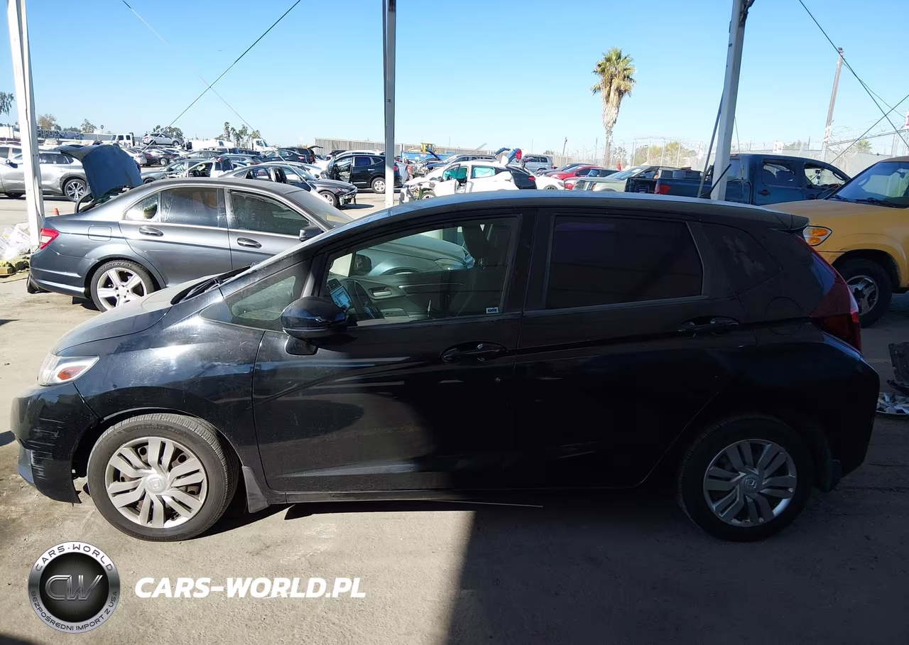 2015 Honda Fit Lx VIN:3HGGK5H51FM757096 - 14