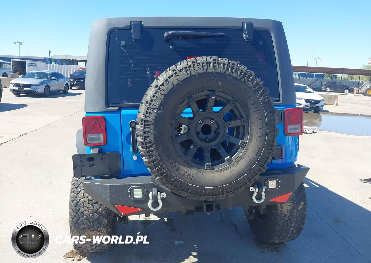 2015 Jeep Wrangler Unlimited Sport VIN:1C4BJWDG7FL683158 - 16