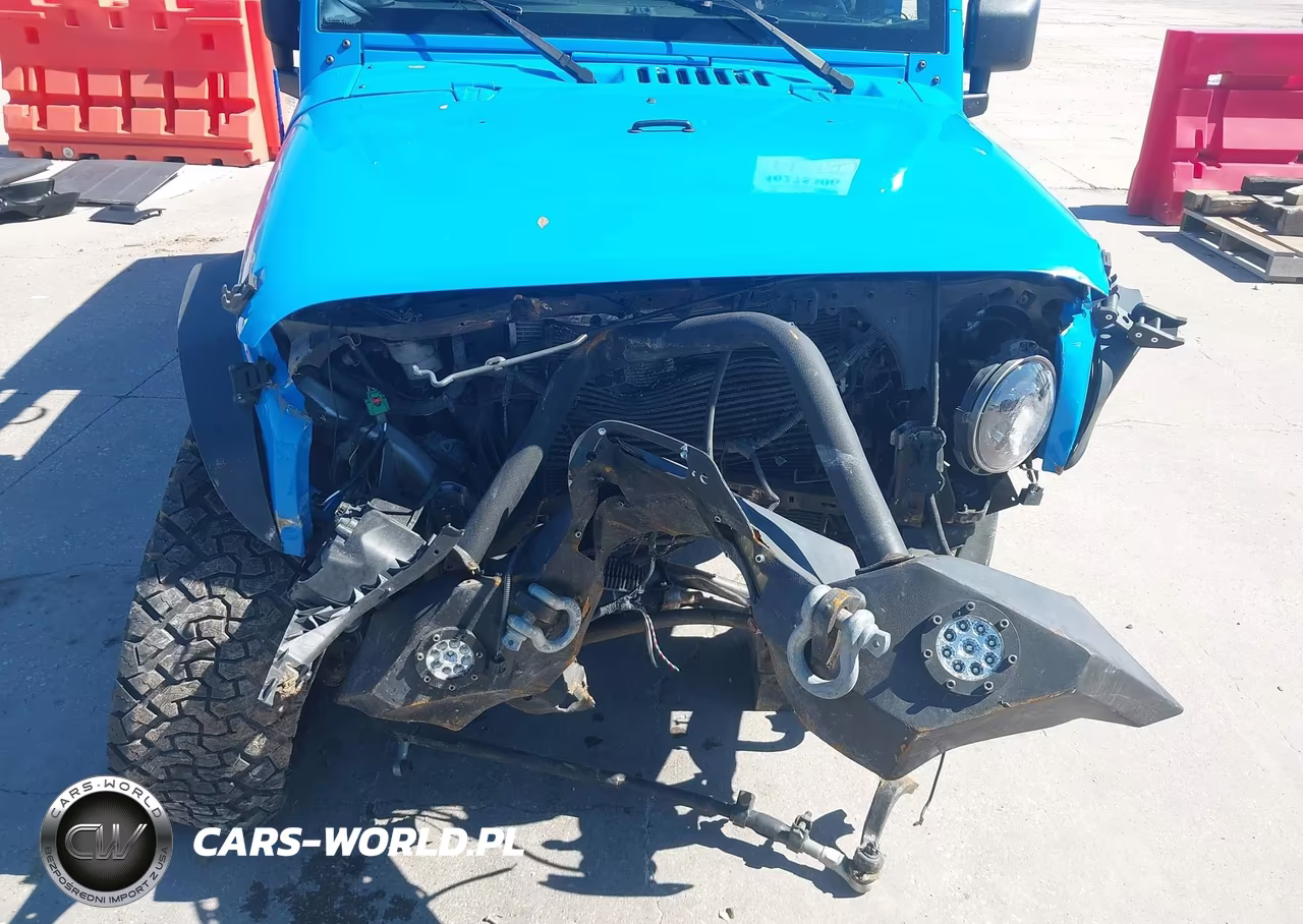 2015 Jeep Wrangler Unlimited Sport VIN:1C4BJWDG7FL683158 - 6