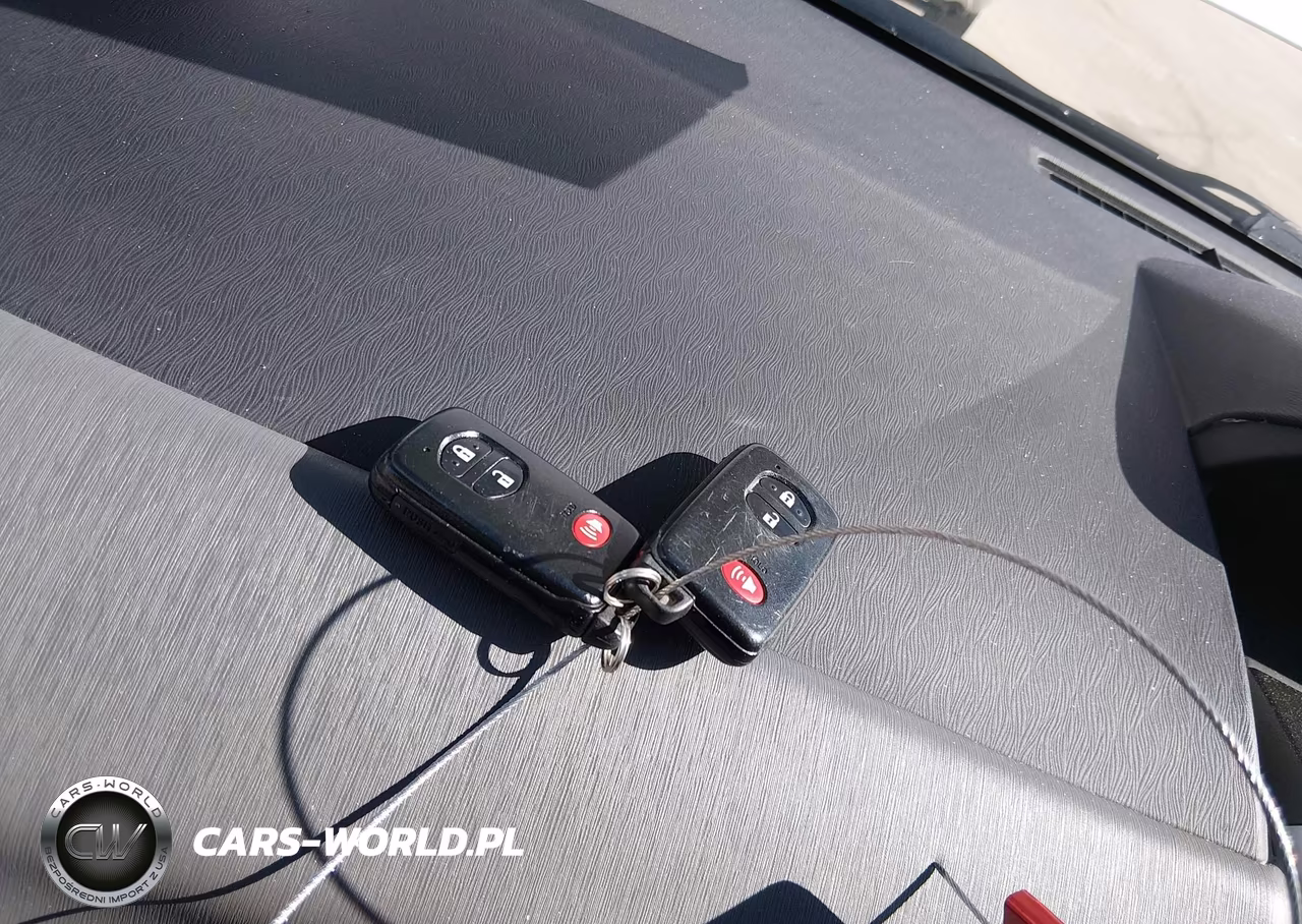 2012 Toyota Prius V Five VIN:JTDZN3EU8C3060584 - 11