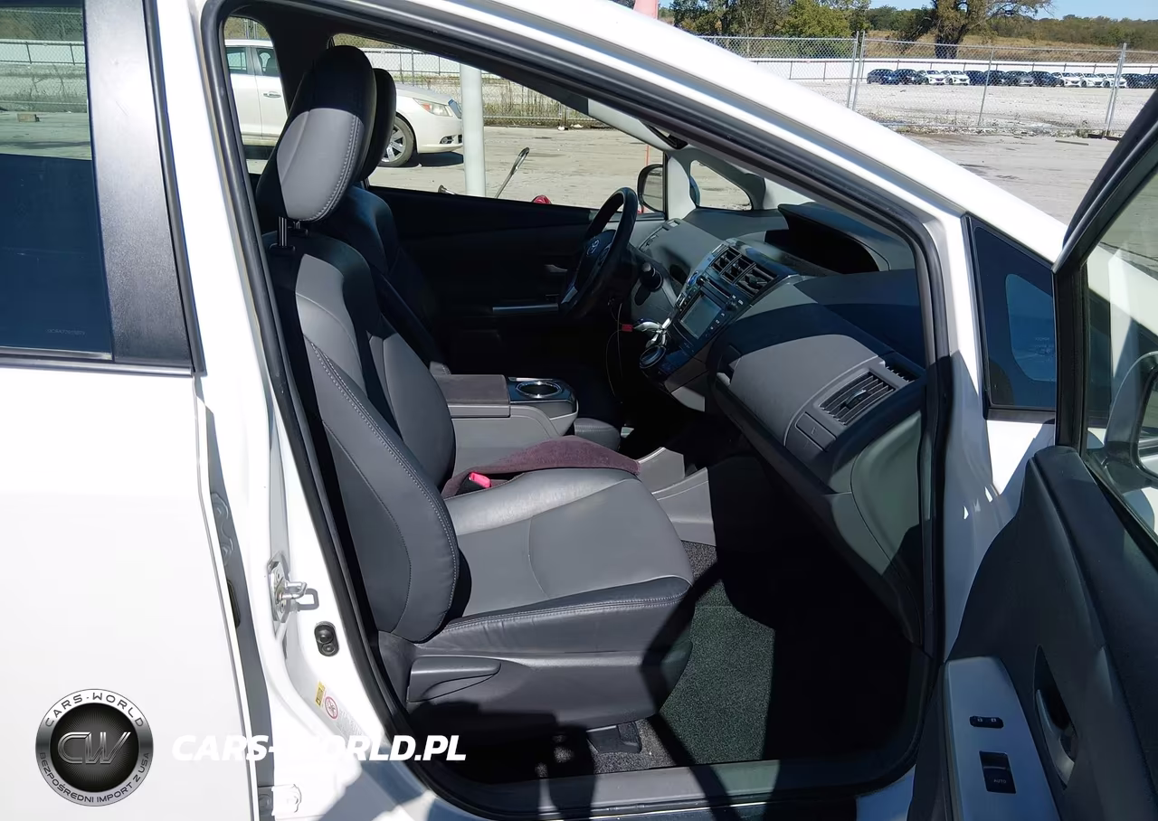 2012 Toyota Prius V Five VIN:JTDZN3EU8C3060584 - 5