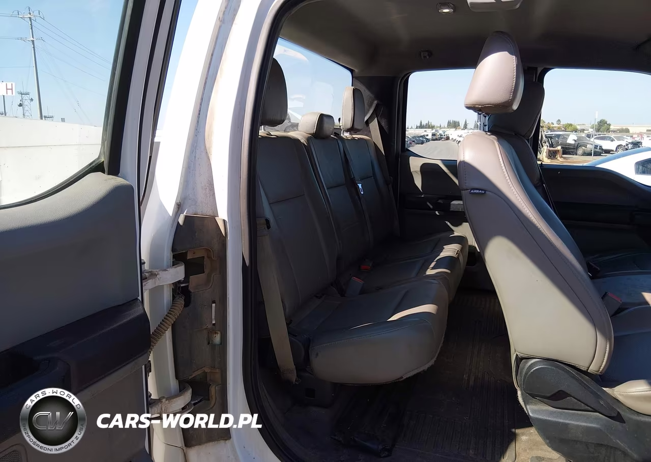 2017 Ford F-350 Chassis Xl VIN:1FD8X3H64HEE74083 - 8
