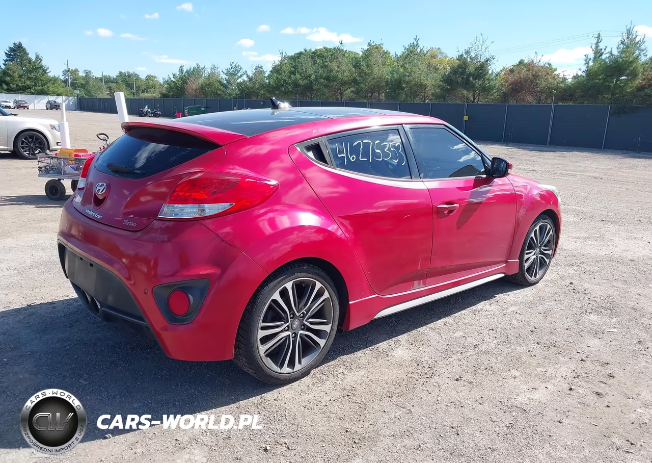 2016 Hyundai Veloster Turbo VIN:KMHTC6AE6GU299638 - 4