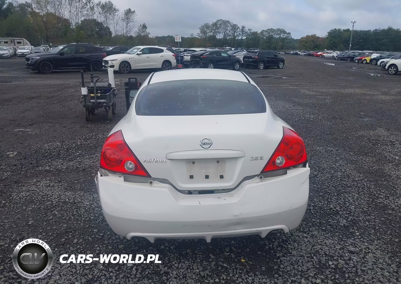 2010 Nissan Altima 2.5 S VIN:1N4AL2EP7AC135043 - 16