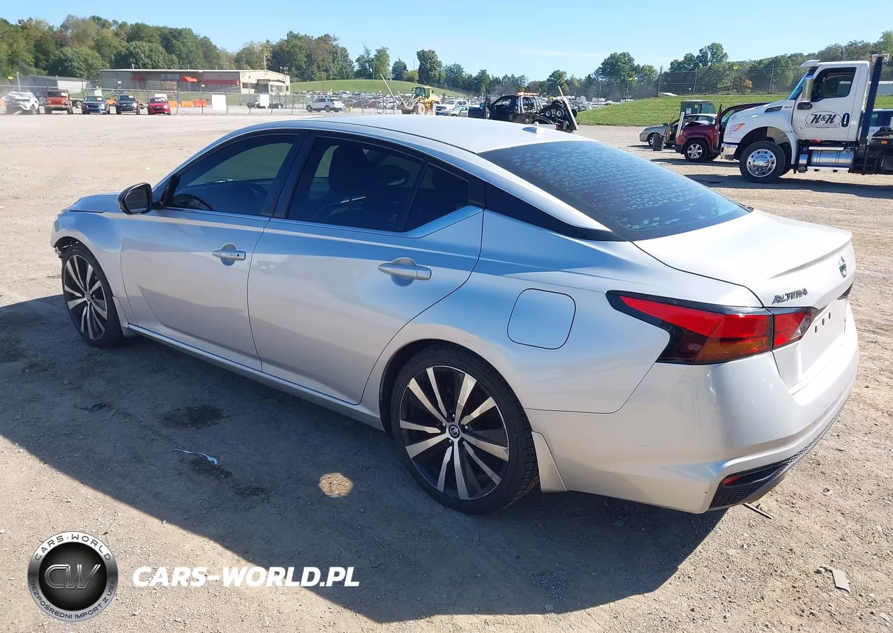 2019 Nissan Altima 2.0 Sr VIN:1N4AL4CV2KC225814 - 3