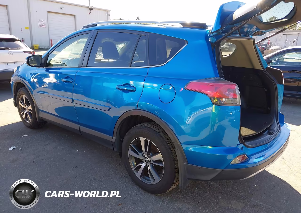 2017 Toyota Rav4 Xle VIN:JTMRFREV8HJ114221 - 3