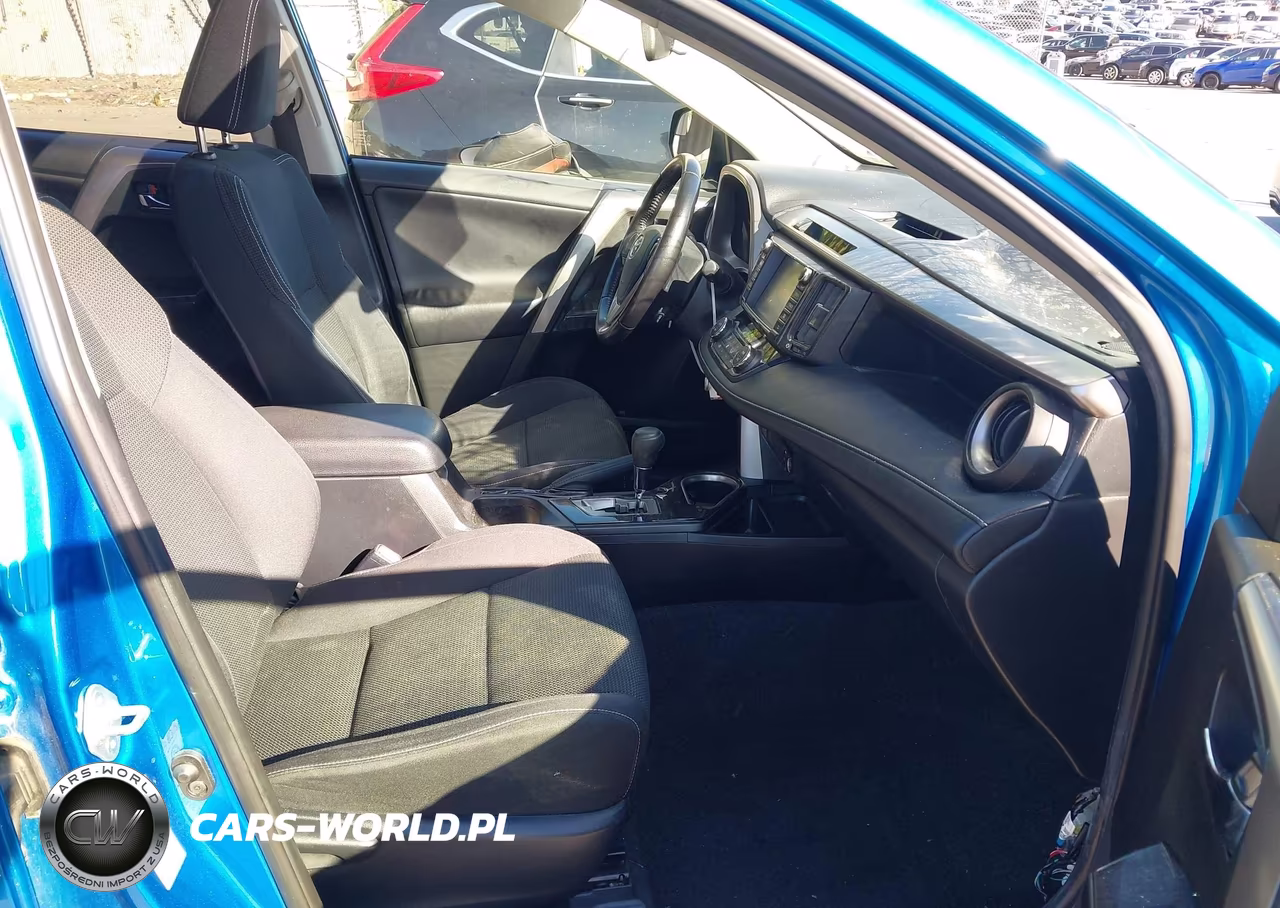 2017 Toyota Rav4 Xle VIN:JTMRFREV8HJ114221 - 5