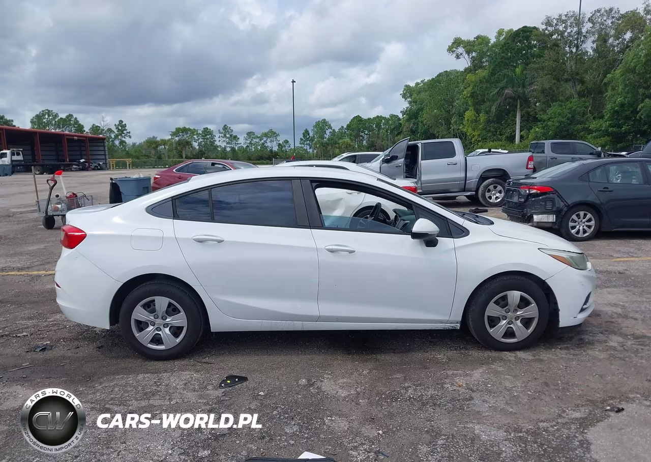 2017 Chevrolet Cruze Ls Auto VIN:1G1BC5SM9H7112532 - 13