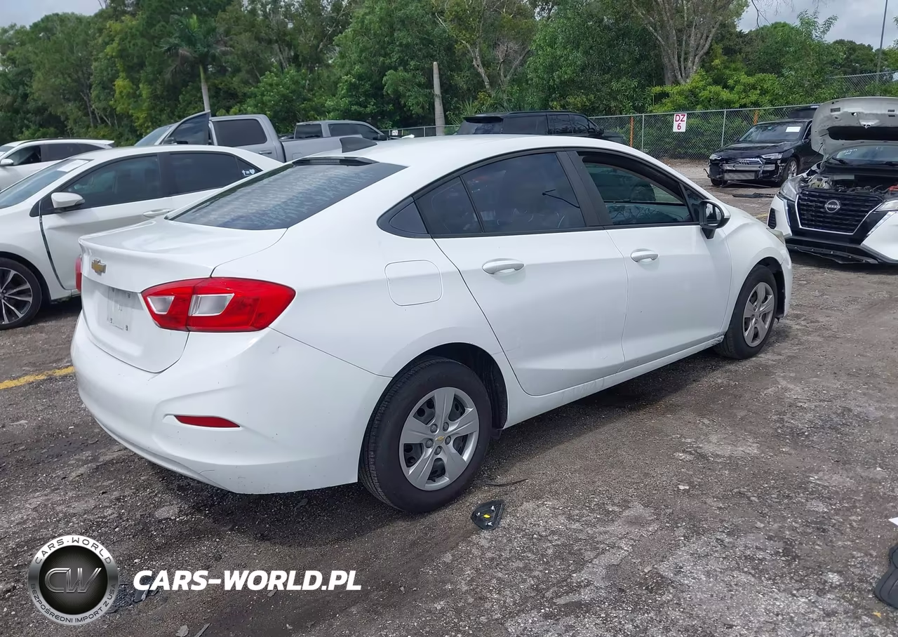 2017 Chevrolet Cruze Ls Auto VIN:1G1BC5SM9H7112532 - 4