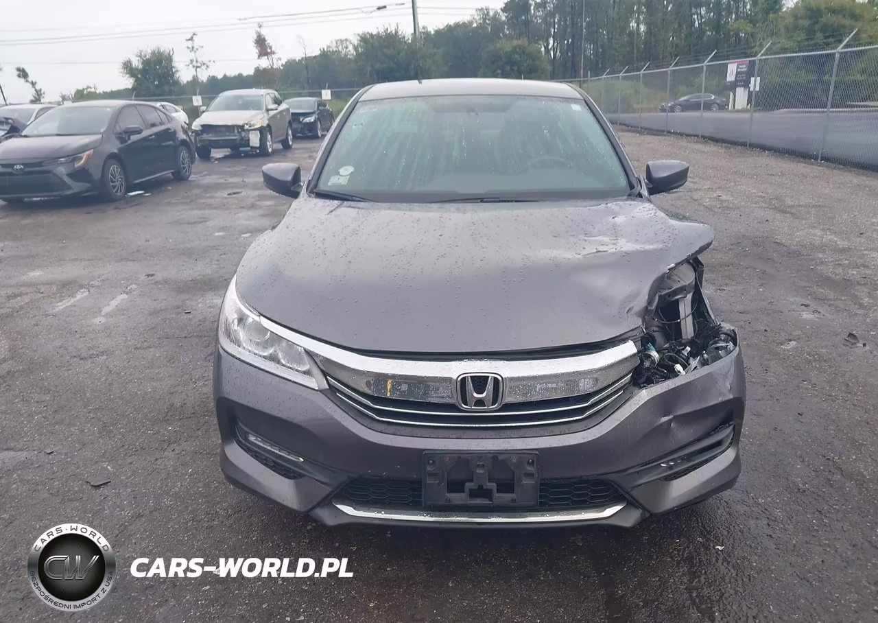 2017 Honda Accord Sport VIN:1HGCR2F59HA260812 - 12