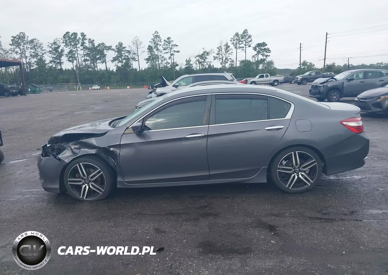 2017 Honda Accord Sport VIN:1HGCR2F59HA260812 - 14