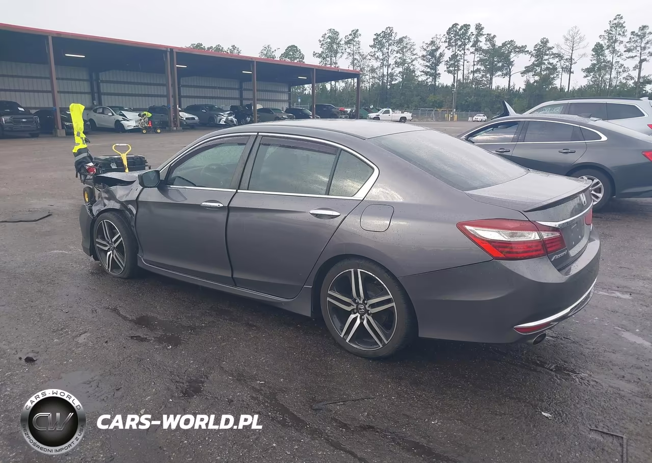 2017 Honda Accord Sport VIN:1HGCR2F59HA260812 - 3