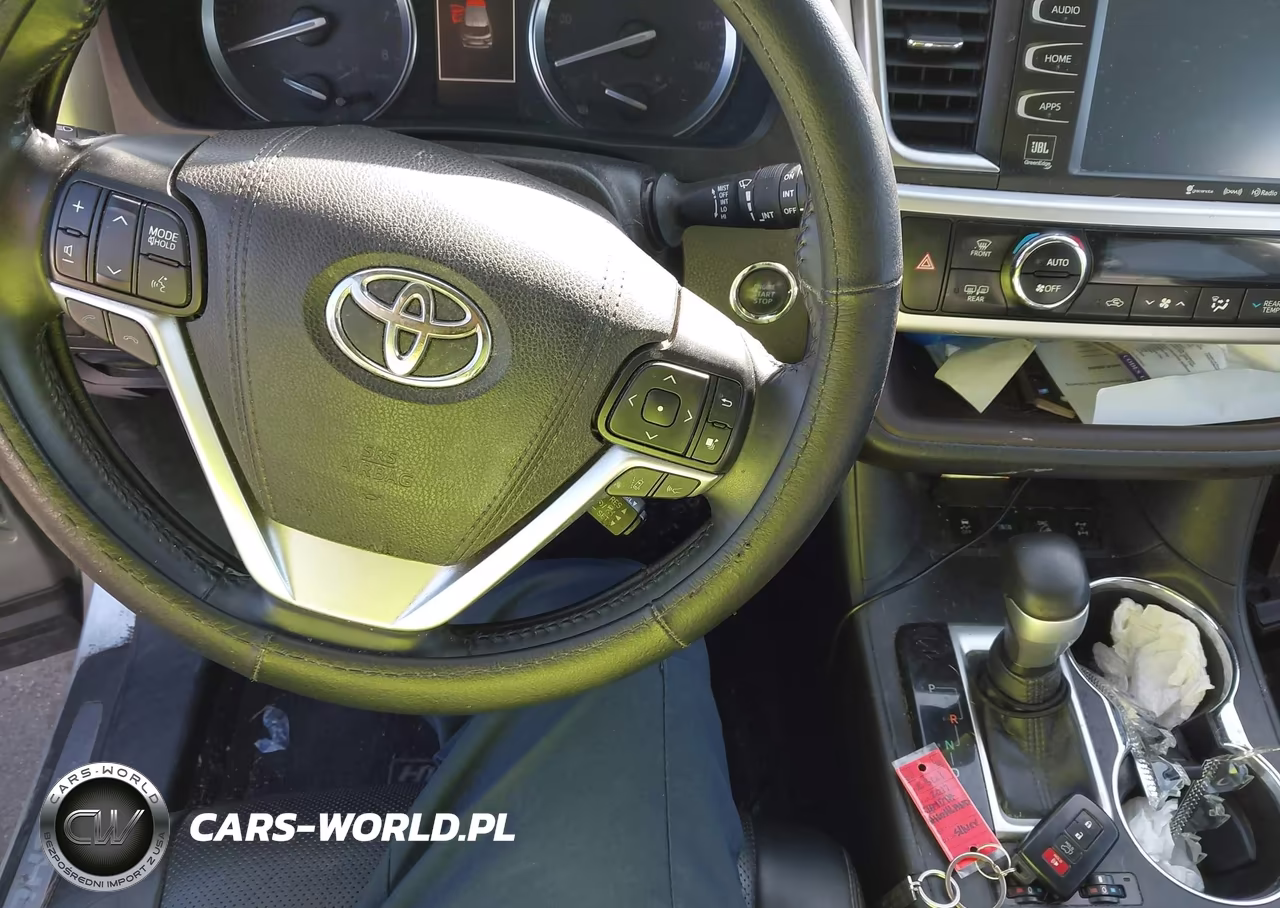 2017 Toyota Highlander Limited VIN:5TDDZRFH7HS360870 - 11