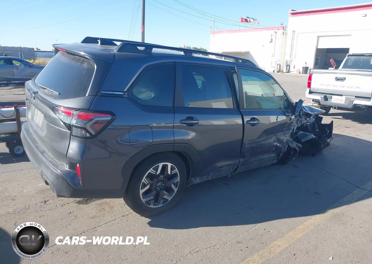 2026 Subaru Forester Premium VIN:4S4SLDD66T3063818 - 4