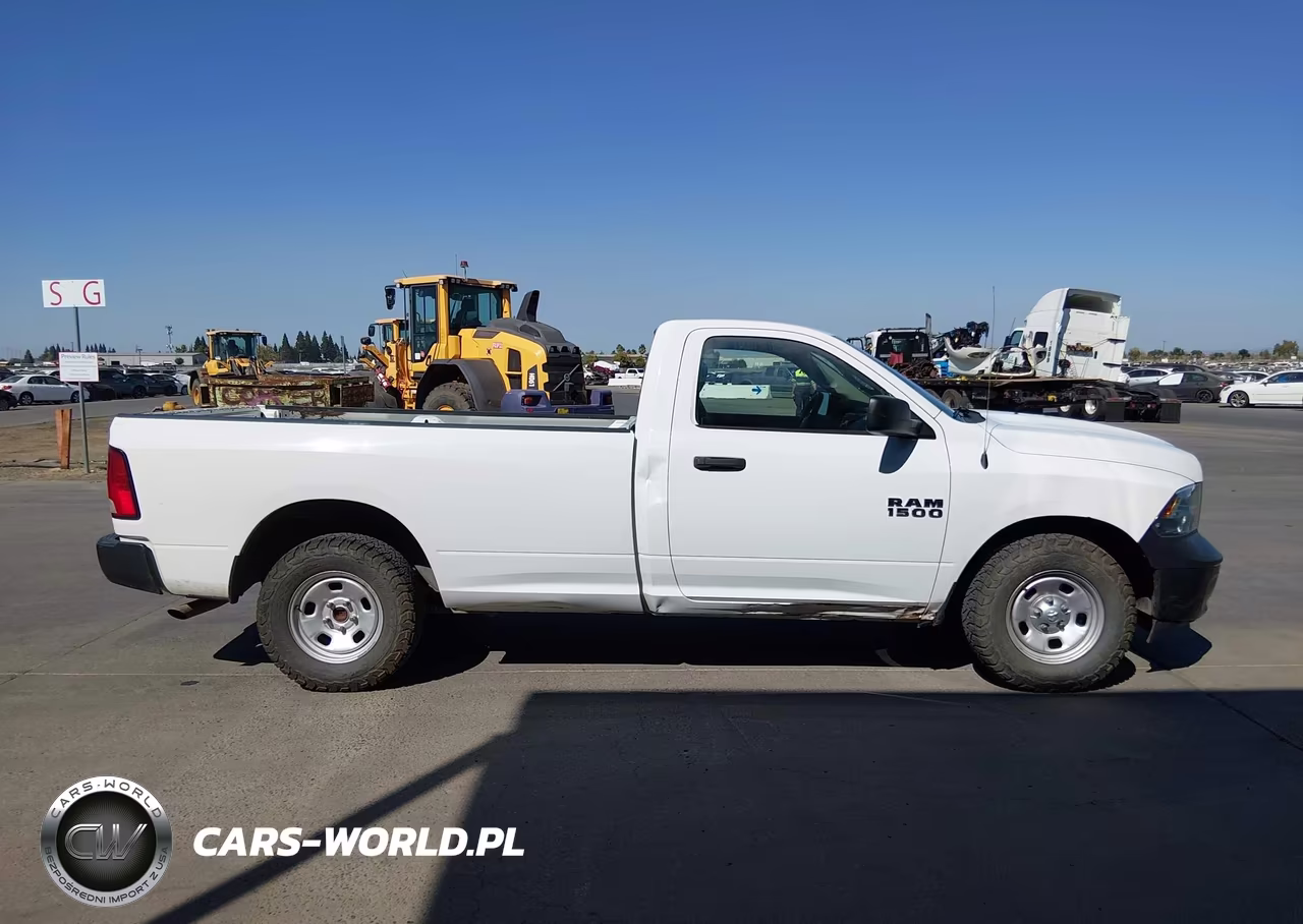 2018 Ram 1500 Tradesman 4X2 8' Box VIN:3C6JR6DG7JG137543 - 17