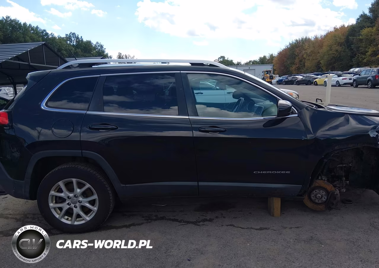2014 Jeep Cherokee Latitude VIN:1C4PJMCB0EW294262 - 14
