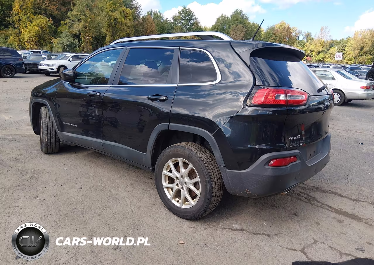 2014 Jeep Cherokee Latitude VIN:1C4PJMCB0EW294262 - 3
