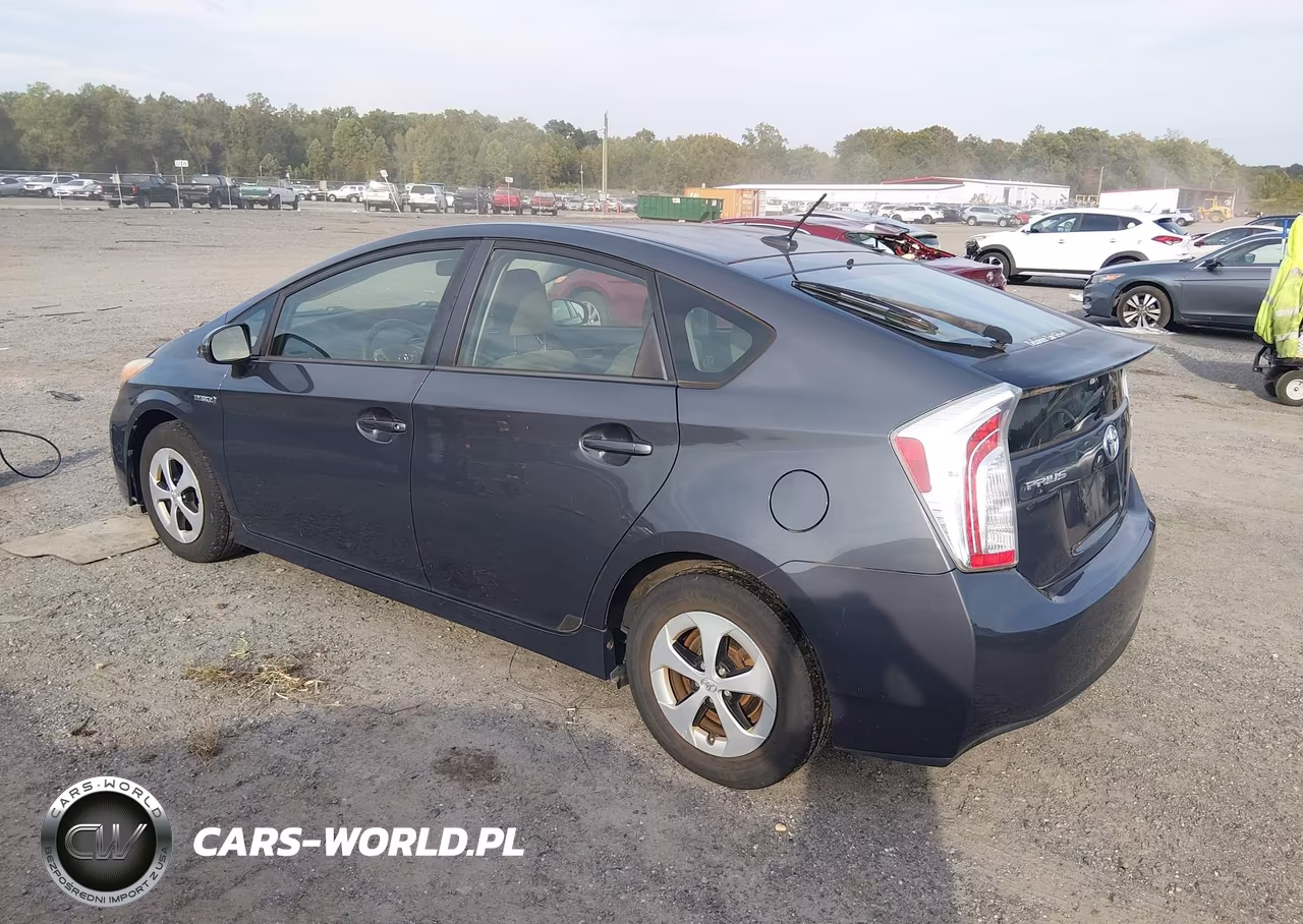 2012 Toyota Prius Three VIN:JTDKN3DU8C5393701 - 3