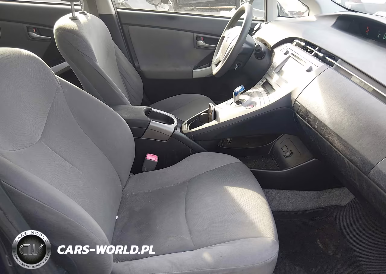 2012 Toyota Prius Three VIN:JTDKN3DU8C5393701 - 5