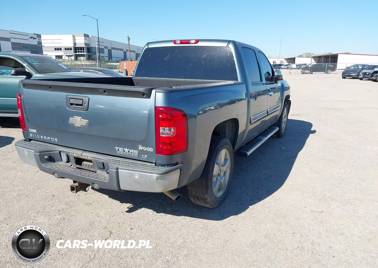 2011 Chevrolet Silverado 1500 Lt VIN:3GCPCSE03BG138382 - 4