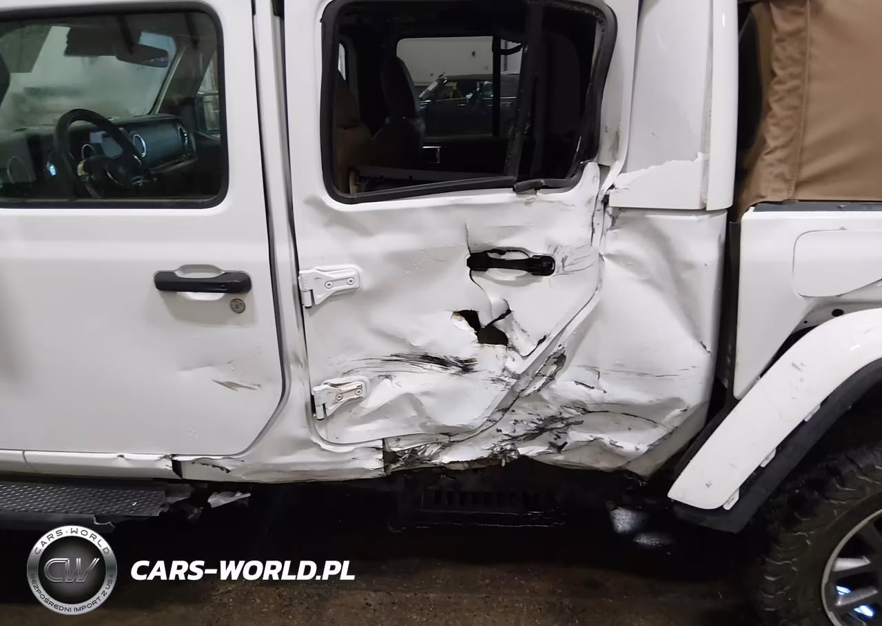2020 Jeep Gladiator Overland 4X4 VIN:1C6HJTFG3LL175357 - 19