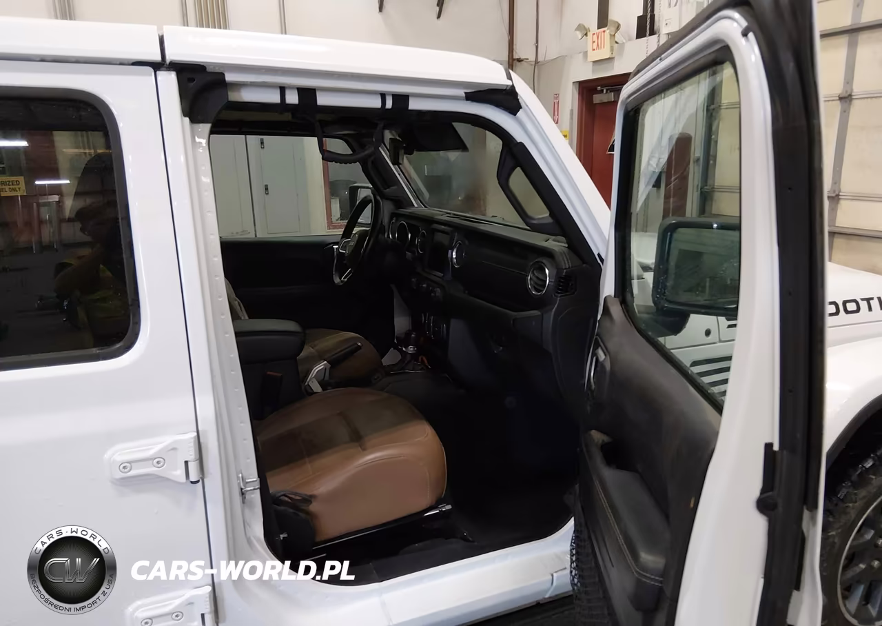 2020 Jeep Gladiator Overland 4X4 VIN:1C6HJTFG3LL175357 - 5